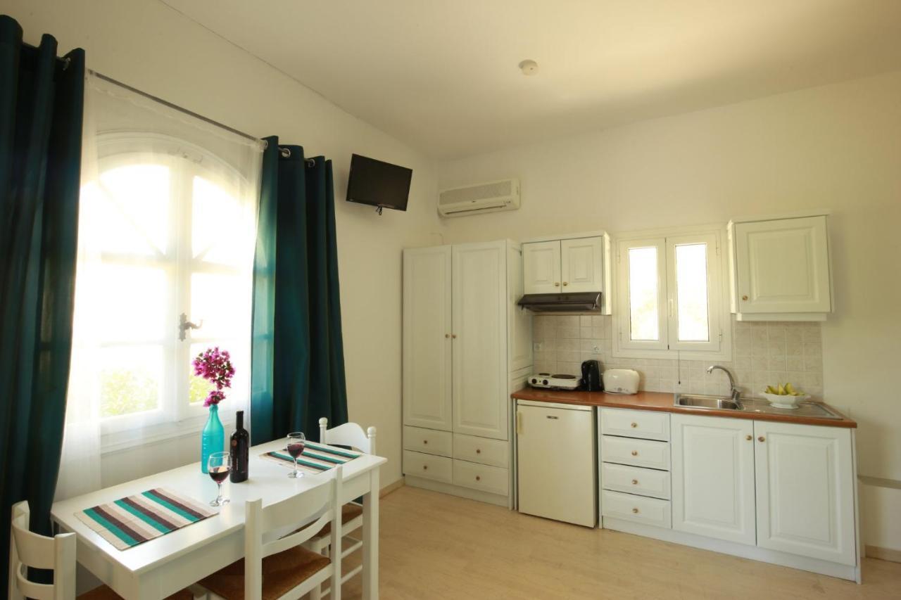 Stoúpa Athina Apartments מראה חיצוני תמונה