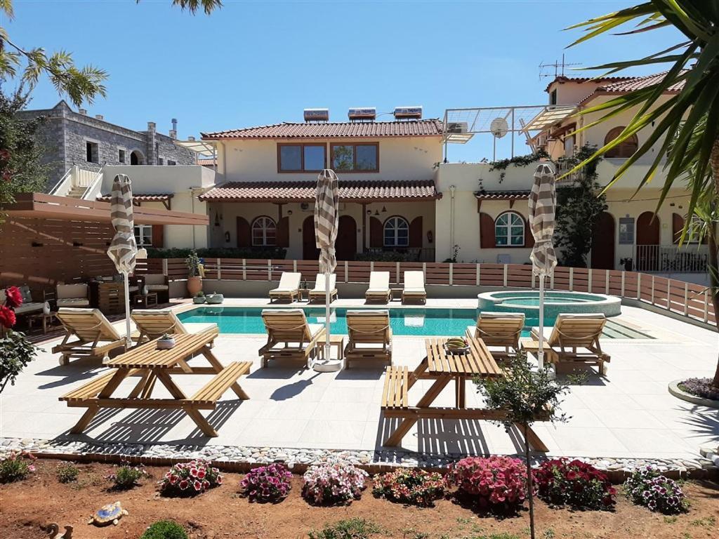 Stoúpa Athina Apartments מראה חיצוני תמונה